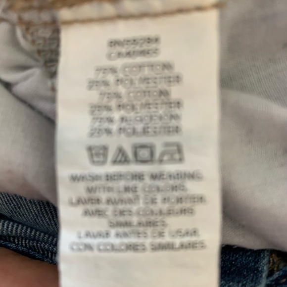 The Children’s Place Size 5T blue jeans with waist adjustable. - Picture 4 of 6